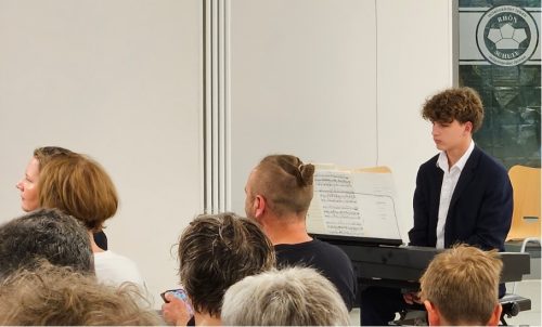 Kaspar 26 Pianist